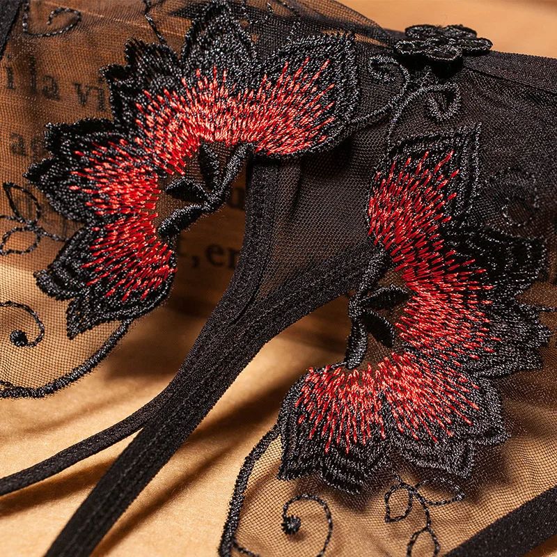 Women's Thong Pants Sexy Lace Panties G-Sting Low Waist Flower Briefs Seamless Hollow Out T-Back Female Sexy Lingerie  Panty  Butterfly Panties