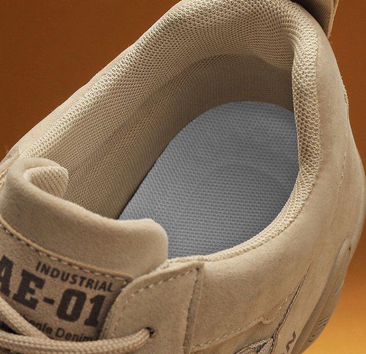 Men's shoes boots Martin boots New spring men's British style short boots tops casual black boots Anti-slip and wear-resistant Versatile fashion for teenagers Work shoes outdoor hiking shoes New work boots