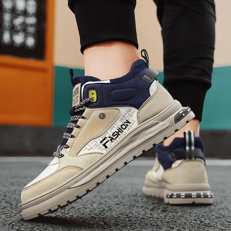 Men's shoes boots Martin boots men's British style High top boots  black boots Anti-slip and wear-resistant Versatile fashion for teenagers Work shoes Casual versatile work boots internal increase New Korean style work boots for men, trendy shoes