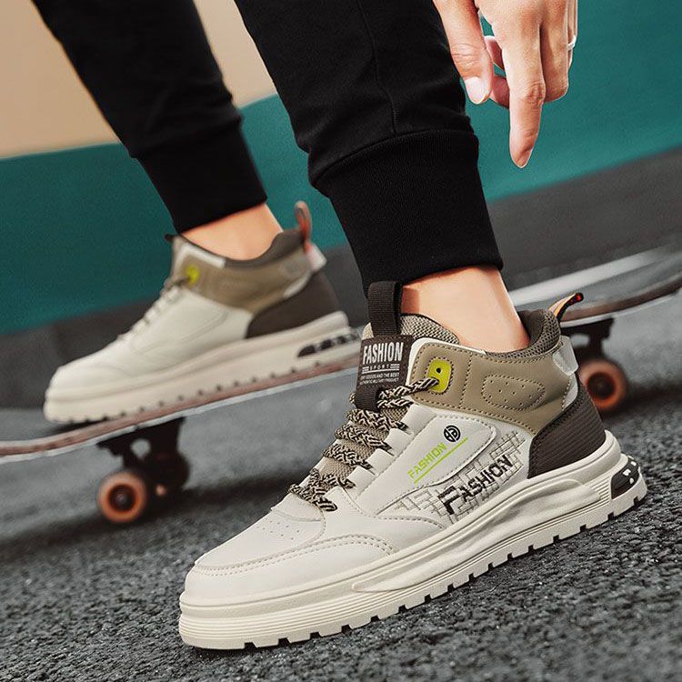Men's shoes boots Martin boots men's British style High top boots  black boots Anti-slip and wear-resistant Versatile fashion for teenagers Work shoes Casual versatile work boots internal increase New Korean style work boots for men, trendy shoes