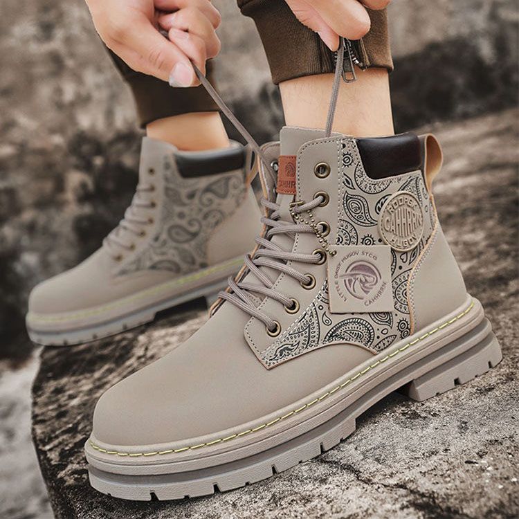 Men's shoes boots Martin boots men's British High top boots Anti-slip and wear-resistant Versatile fashion for teenagers Work shoes outdoor hiking shoes New work boots Trendy and versatile sneakers in