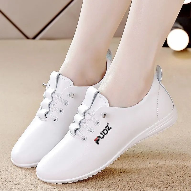 Women's Shoes Athletic Running Soft Leather White Shoes For Women Soft Sole Lightweight Mom Shoes Fashionable And Versatile Non-slip Sports Outdoor White Shoes