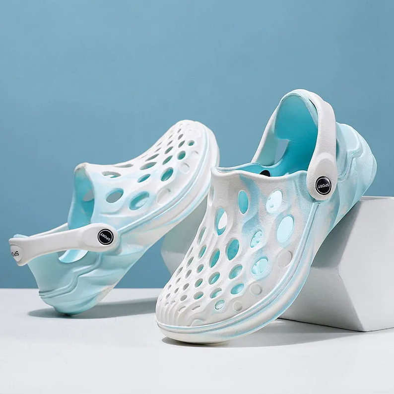 Kids Shoes Baby Shoes Sandals New Two-Hole Hole-In-The-Wall Sneakers For Boys And Girls, Medium And Large Children, Fashionable And Breathable Casual Non-Slip Beach Shoes And Sandals