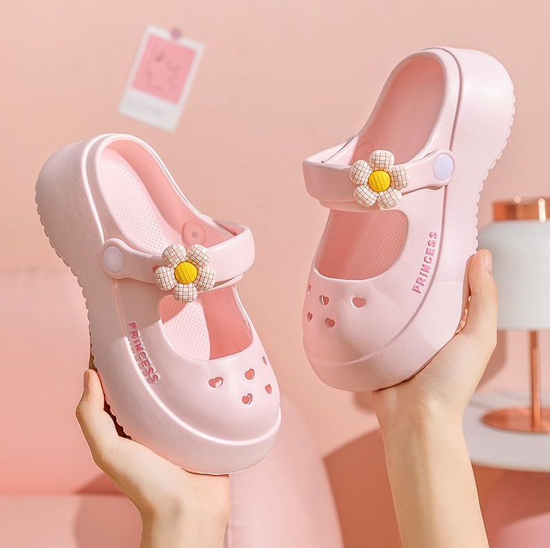Kids Shoes Baby Shoes Girls' Shoes Sandals Children's Crocs New Style Thickened Soft Bottom Bag Heels for Home and Outdoor Parent-Child Deodorant Anti-Slip Wear-Resistant Sandals and Slippers