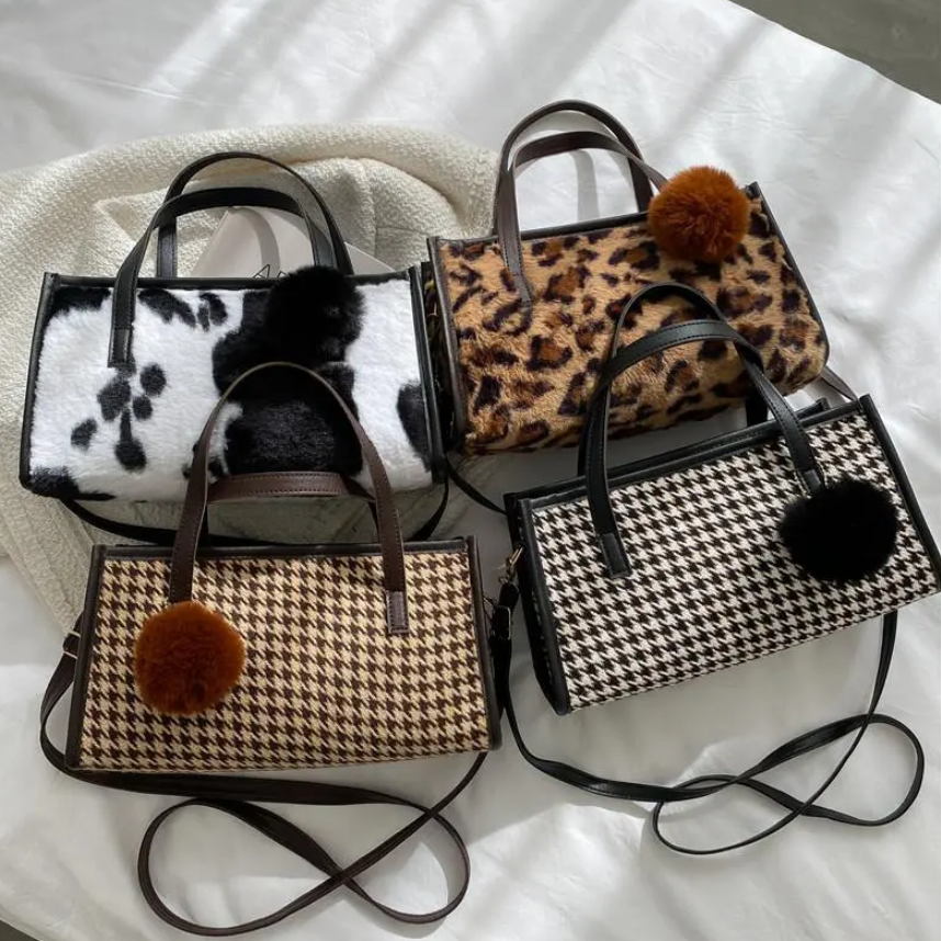 Women's Bags Crossbody Bags Versatile handbags for women, high-end autumn and winter new fashion shoulder bags, niche furry cross-body bags, trendy leopard print bags