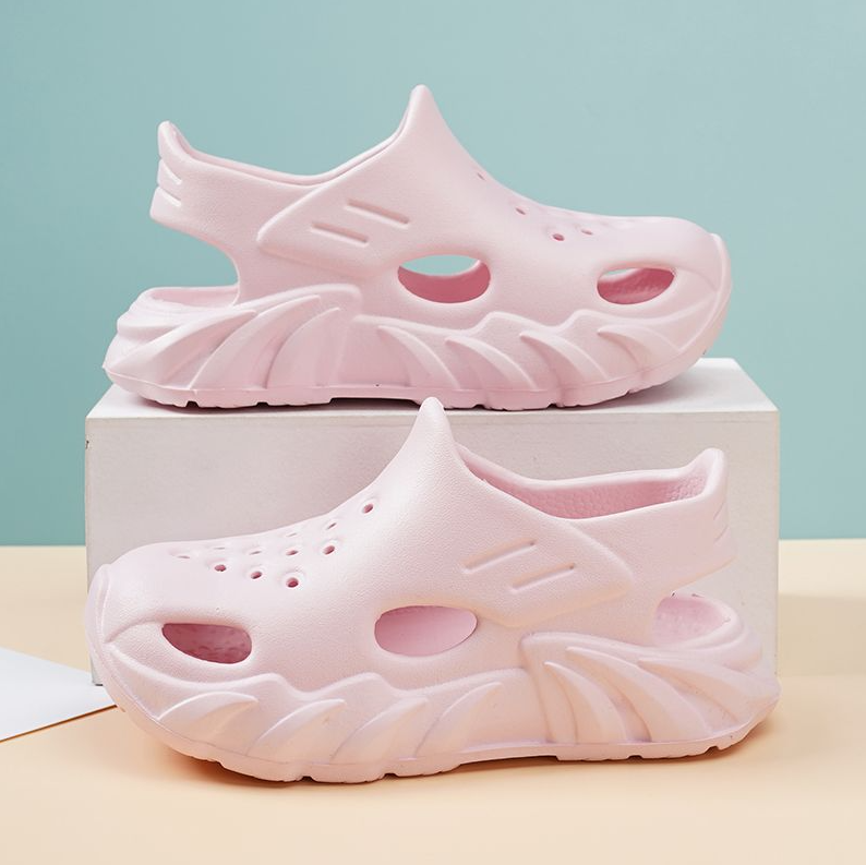 Kids Shoes Baby Shoes Girls' Shoes Sandals Croc shoes for boys and girls new non-slip wear-resistant cute cartoon home outing sandals for girls, middle and older children