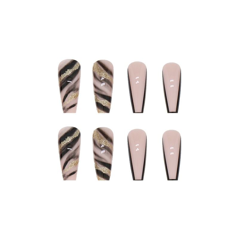 Nail enhancement Wearing armor Shiny Black gold atmosphere Europe and America Nail patches Wearing armor view 4