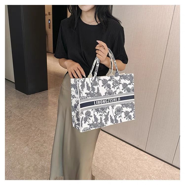 Exquisite Workmanship Tote Portable High-Capacity Printed Commuting Shopping Bag, Single Shoulder Tote Bags