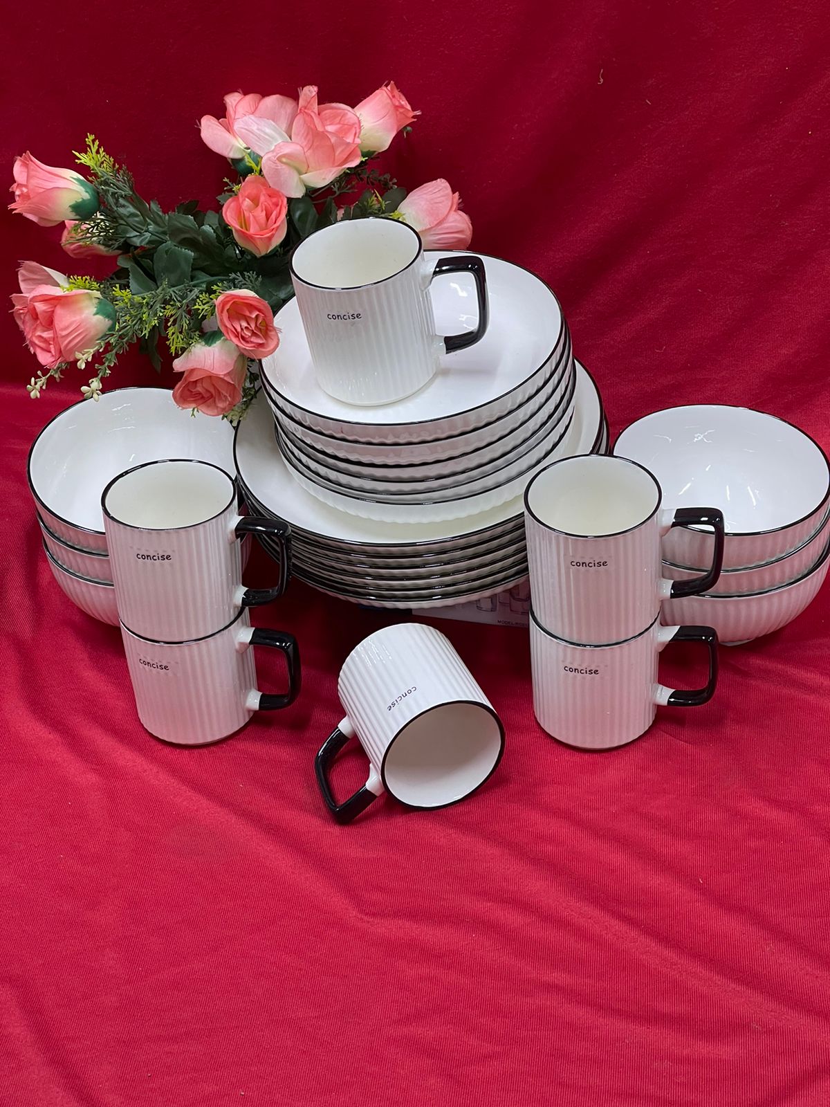 24cs Concise Dinner Set Cups, Plates, Bowls and Side Plates