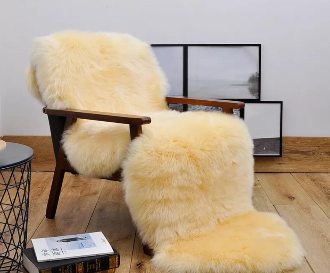 Faux fur Carpets Bedside Carpet or Dashboard Mat Soft and Tender Carpet for Decor