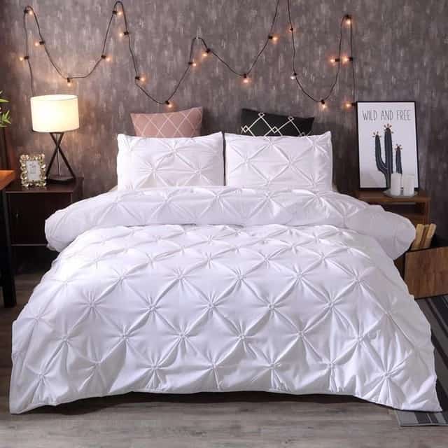 3pcs of Pinch Pleat Cross Pintuck Duvet Cover Set (One Duvet Cover and 2 Pillow Cases) Bedding Set