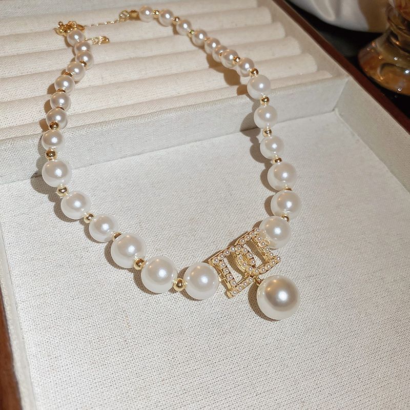 Simple And Personalized Diamond Inlaid Pearl Splicing Short Neckchain With A Stylish Design Sense Necklace  Pearl Strands
