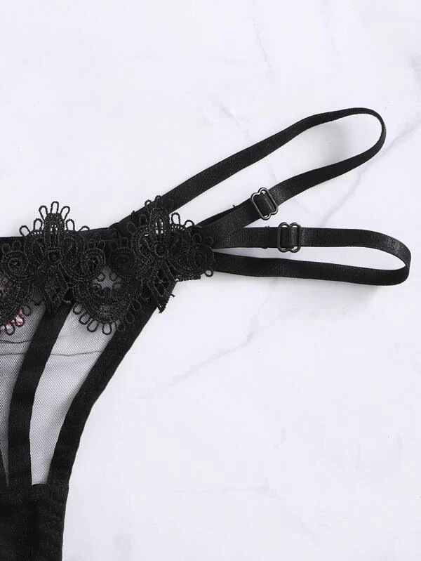 Hot Sale Europea American Single Sexy Women Underwear New Arrival Three-Point Fun Lingerie One piece Bow Tie Sexy Lace Perspective Passionate No-Take Off Uniform Temptation Pure Desire Set
