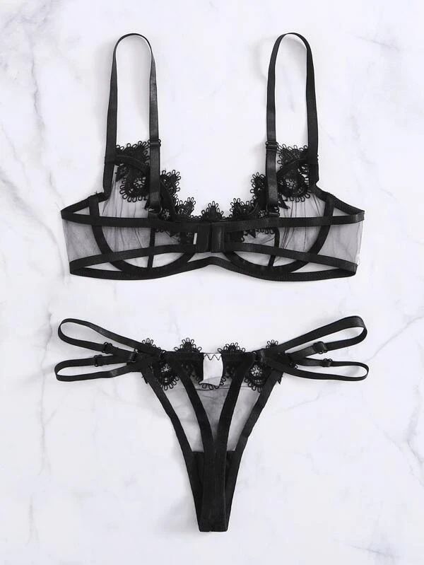 Hot Sale Europea American Single Sexy Women Underwear New Arrival Three-Point Fun Lingerie One piece Bow Tie Sexy Lace Perspective Passionate No-Take Off Uniform Temptation Pure Desire Set