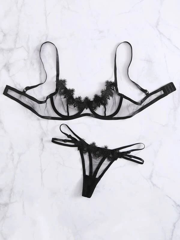 Hot Sale Europea American Single Sexy Women Underwear New Arrival Three-Point Fun Lingerie One piece Bow Tie Sexy Lace Perspective Passionate No-Take Off Uniform Temptation Pure Desire Set