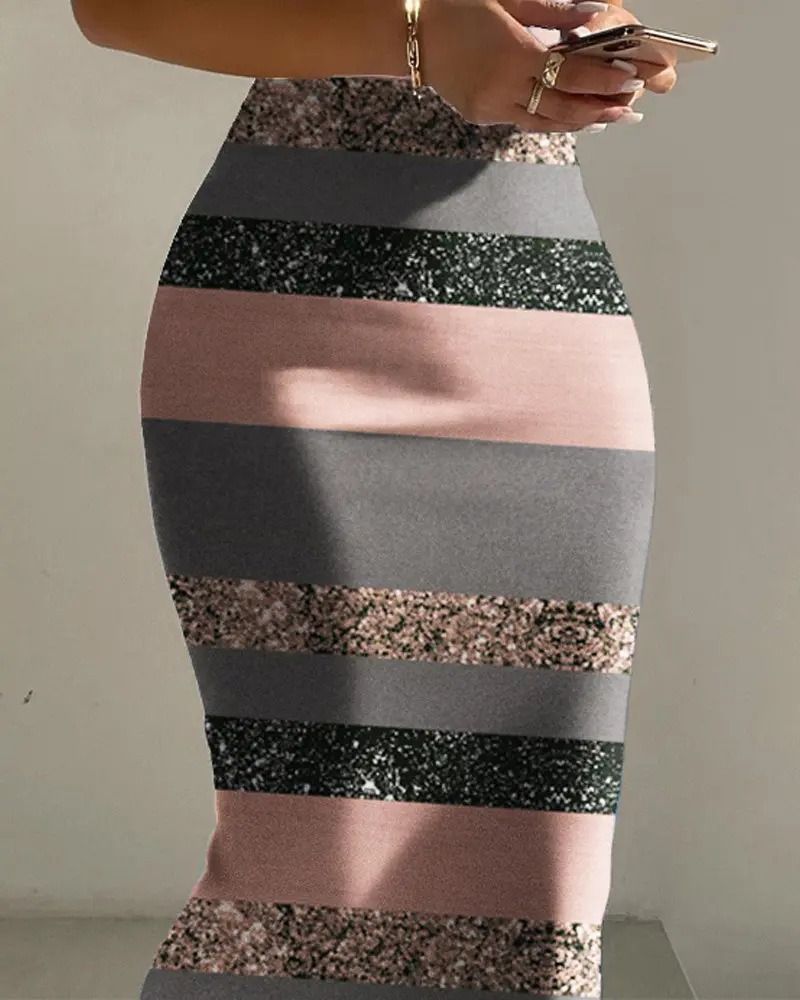 Spring/Summer 2024 African New Women's Printed Sleeveless Halter Waist High Neck Wrap Hip Dress Printing Process Comfortable Casual
Temperament Commuting Style,