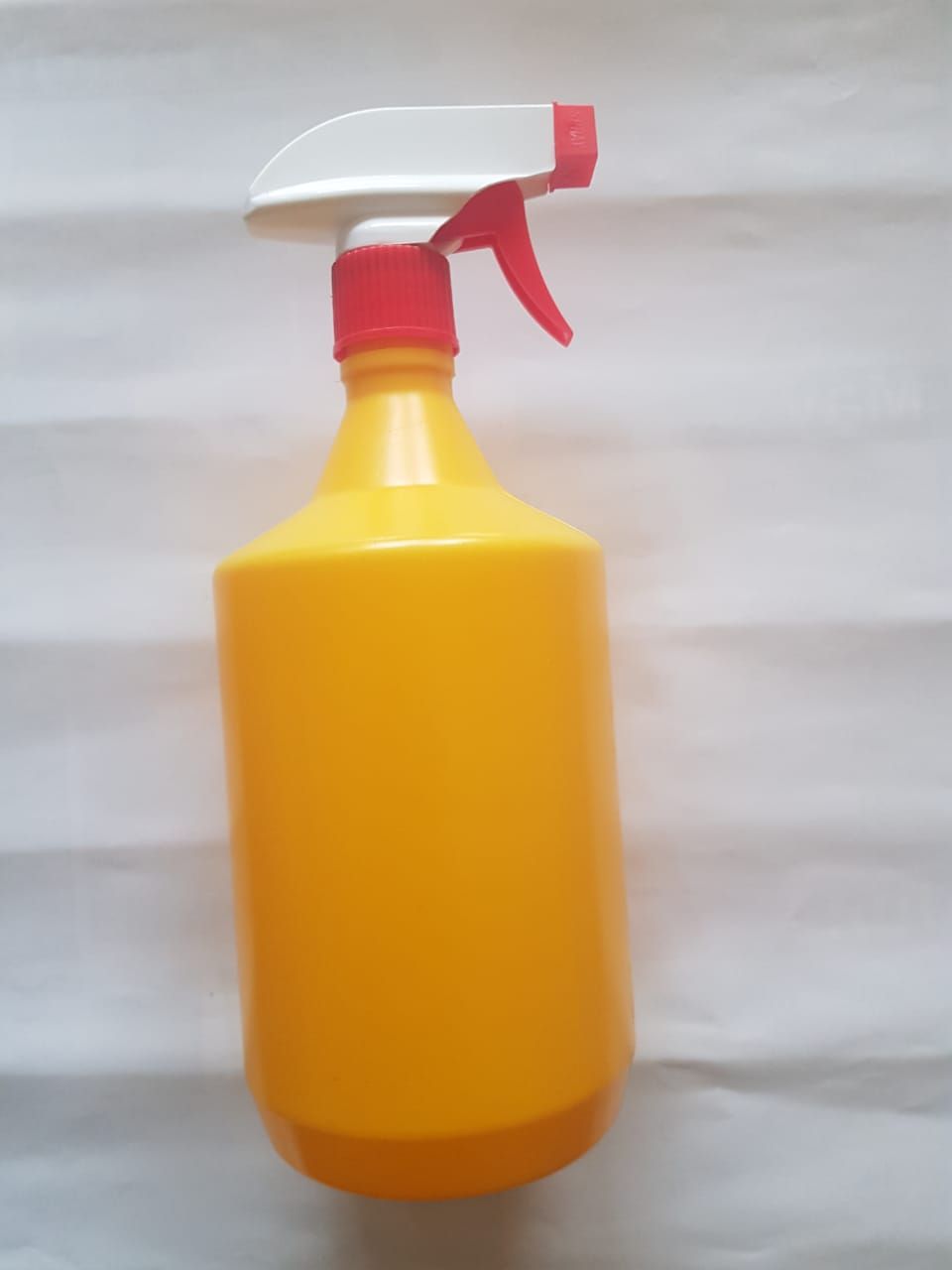 Spray Bottle Can  1 Litre ( Insecticide and hair)
