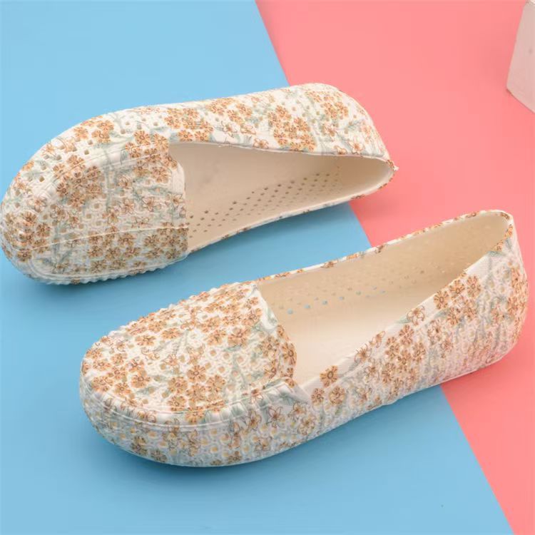 Women's plastic flat sandals girls hollowed out breathable printed shoes ladies PVC waterproof non-slip soft soled shoes