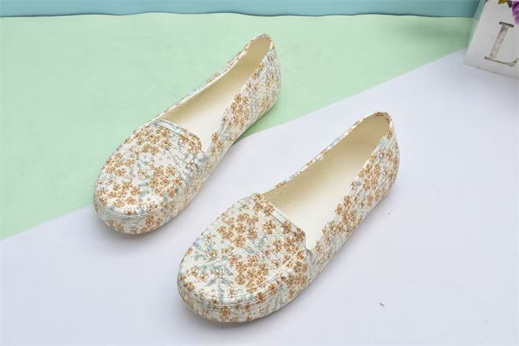 Women's plastic flat sandals girls hollowed out breathable printed shoes ladies PVC waterproof non-slip soft soled shoes