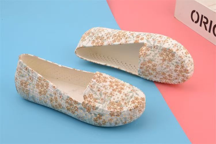 Women's plastic flat sandals girls hollowed out breathable printed shoes ladies PVC waterproof non-slip soft soled shoes