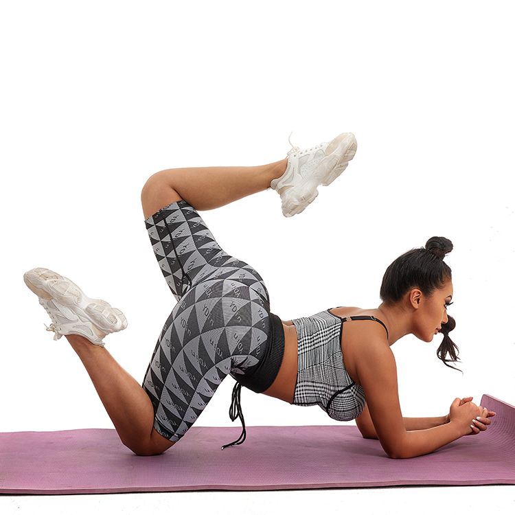 Women Casual Pull Rope Sports Yoga Pants Elastic High Waist Gym Shorts Workout Fitness Wear Strectchy Sport Shorts Good Quality With High Elasticity Running Shorts