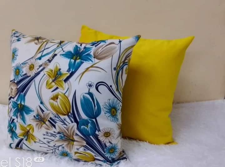 Set of 5pcs mix and match cushion throw pillow cases with throw pillow inside...size 45cmx45cm