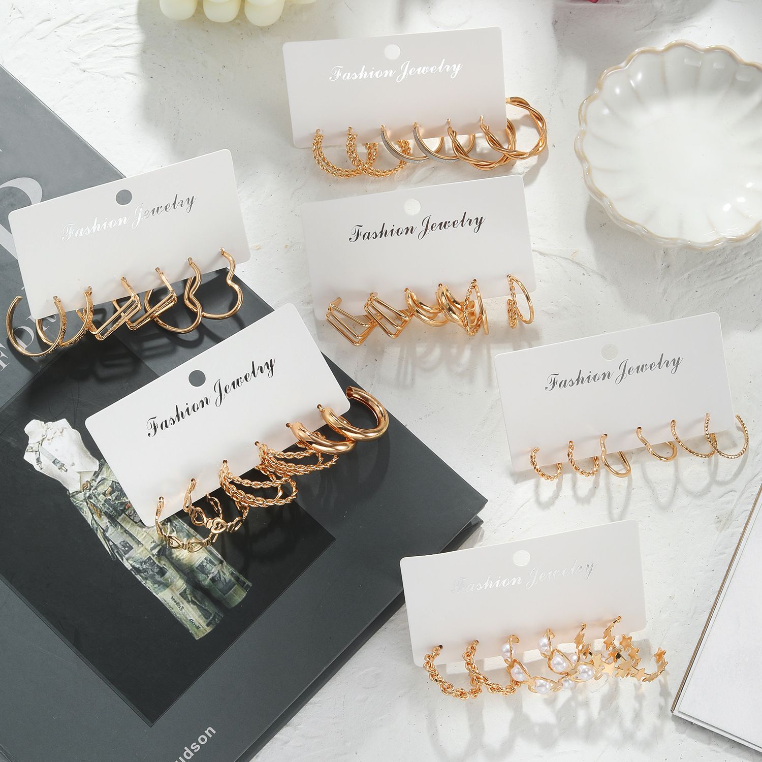 Fashio Gold Earring Set for Women Multipack Hypoallergenic Twisted Heart Earring Pack Gold Hoops Earrings for Party Jewelry