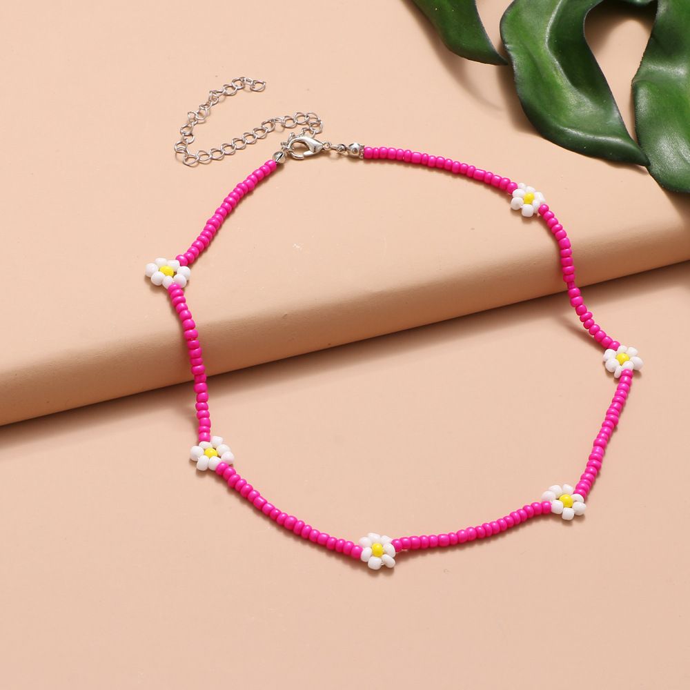 Boho Beaded Necklace Daisy Flower Choker Chain Short Sunflower Necklaces Jewelry for Women and Girls