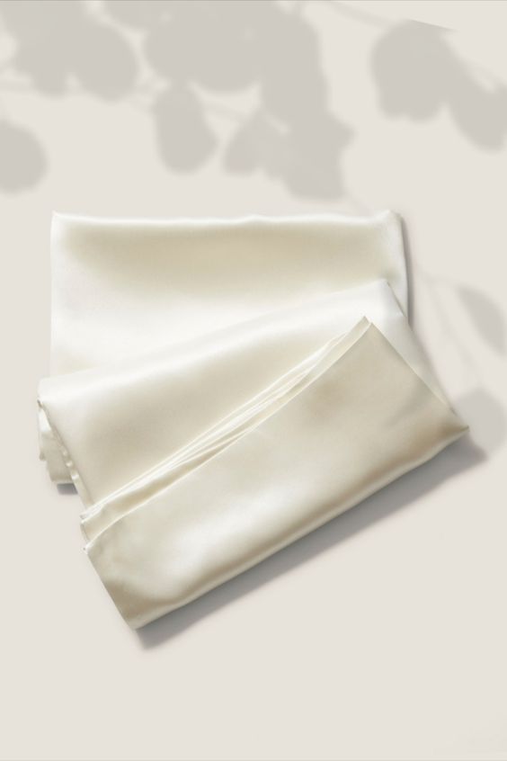 satin pillowcases/ silk pillowcase