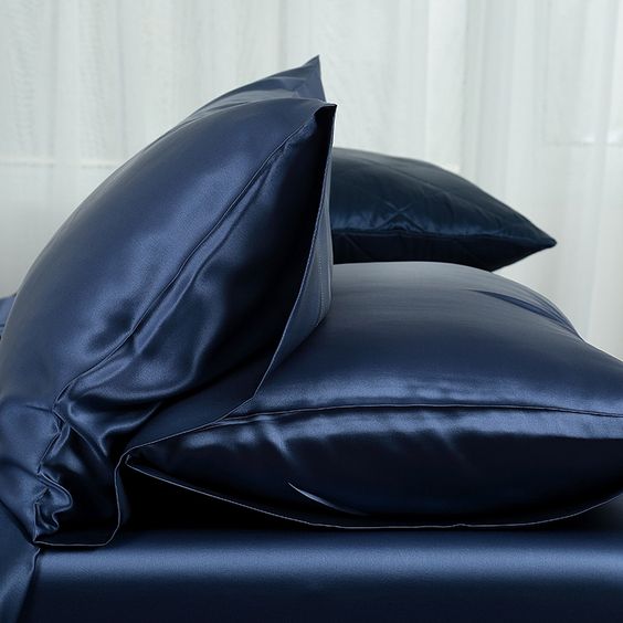 satin pillowcases/ silk pillowcase