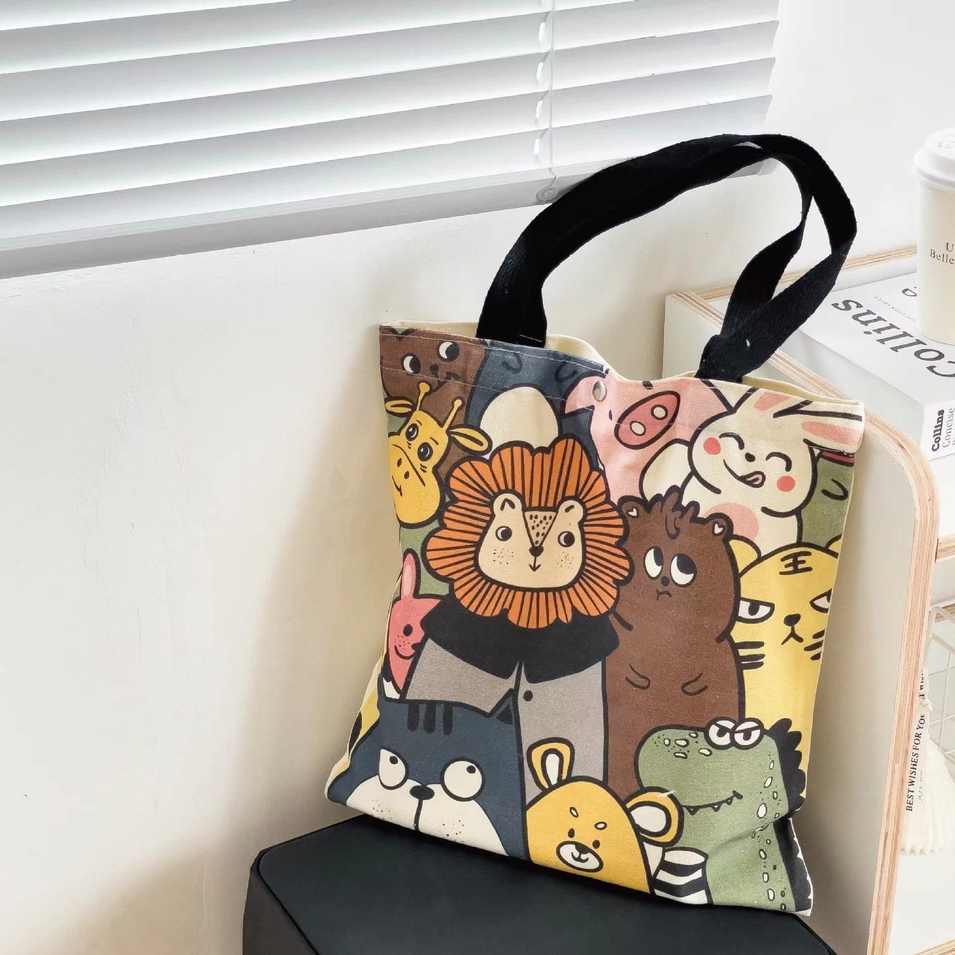 New arrived large capacity cute panda handbag canvas bag shoulder bag female student backpack mom shopping and travel bag