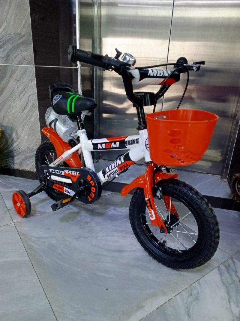 Brand New Kids Bicycle With Basket SIZE 12  suitable for 2-4 yrs