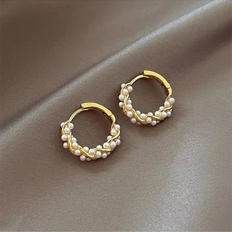 2024 New Simple Temperament Circle Pearl Earrings Fashion Small Versatile Earrings Women's Jewelry