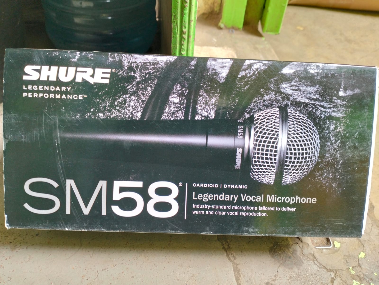 MICROPHONE WIRED  SM58 A LEGENDARY PERFORMANCE WITH A INDUSTRY-STANDARD MICROPHONE TAILORED TO DELIVER WARM AND CLEAR VOCAL REPRODUCTION QUALITY SOUNDS