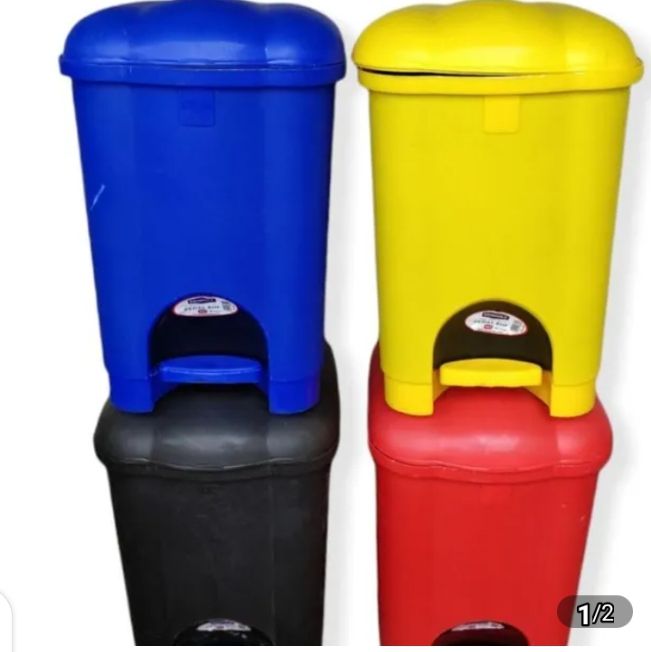 18 Litres heavy plastic home pedal dust bin with inner bucket