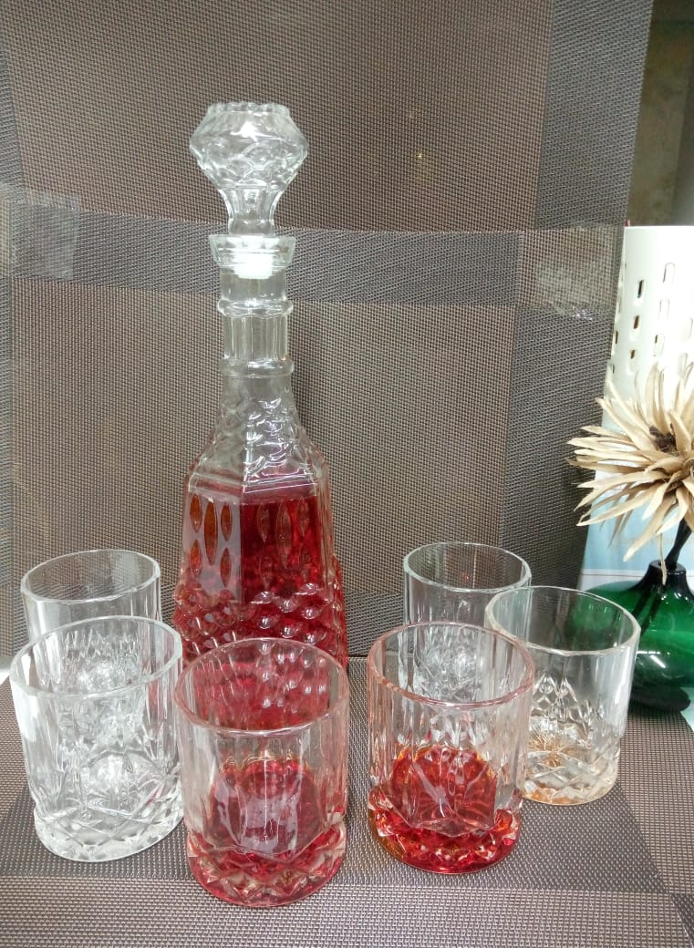 7pcs high quality kitchen wine decanter set,,,,6pcs wine glasses and 1pcs 1000mls decanter