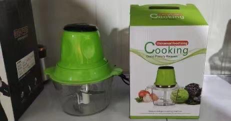 Universal Food King Chopper The thermal protection device makes the meat processing machine safer, and the safety switch will stop the motor once you release the button.
 This Electric Meat Chopper Al