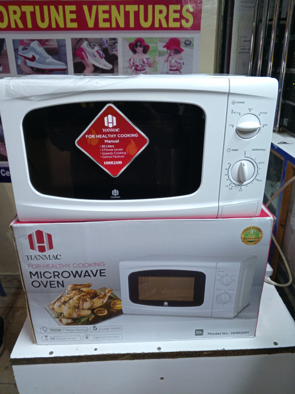 20 litres Hanmac manual microwave