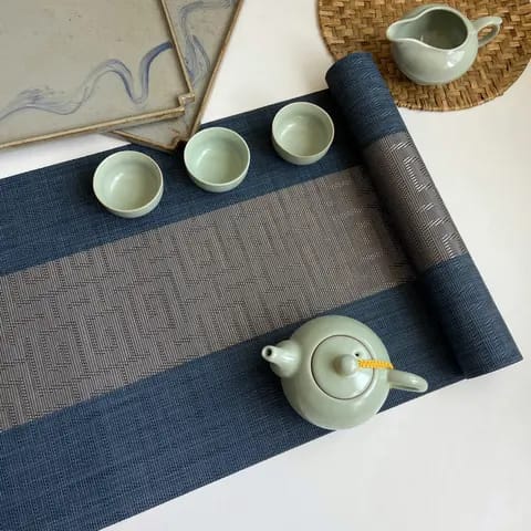 Set of 6pcs decorative kitchen/home decorative table mats plus centre runner