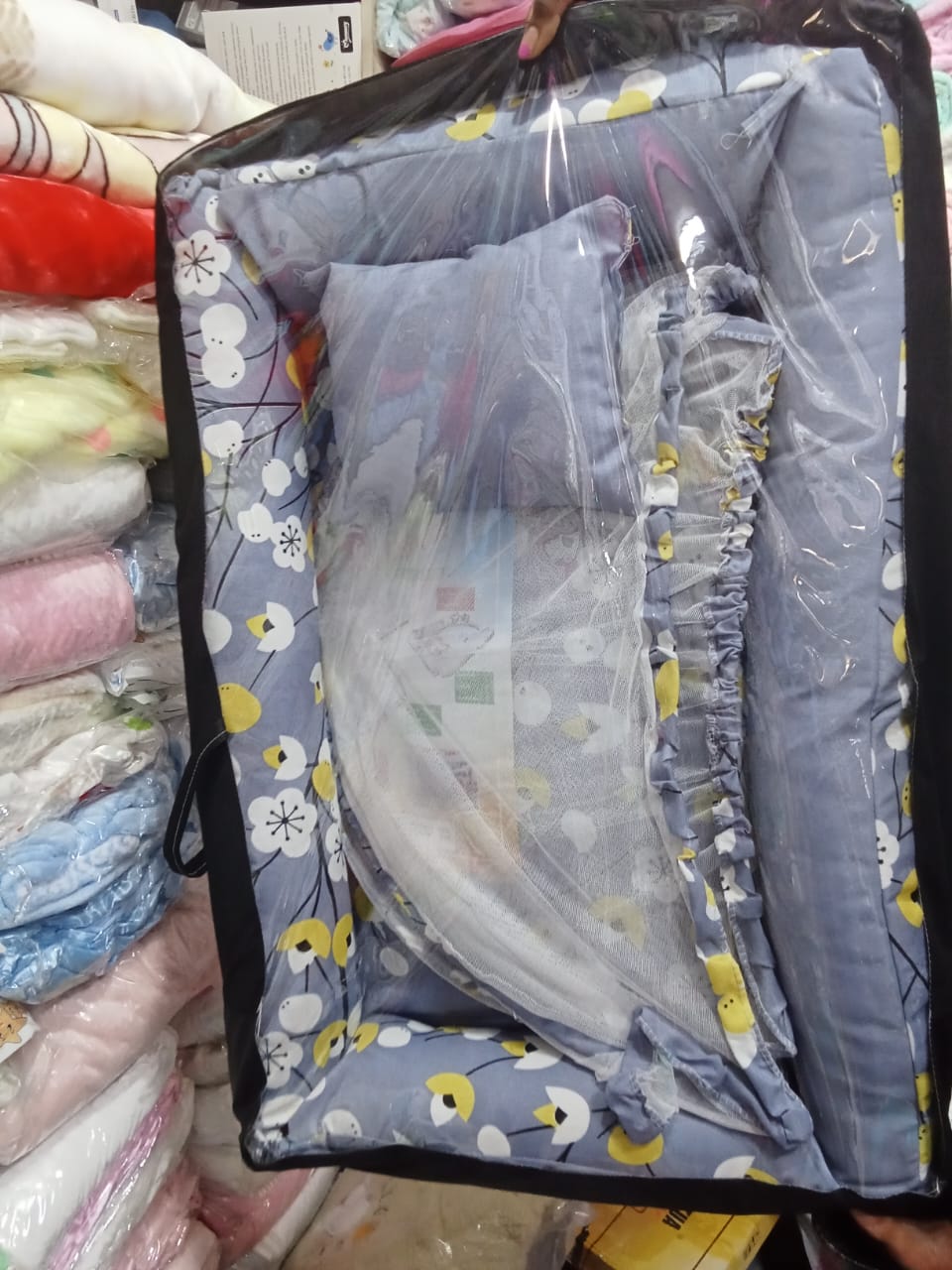 CLEARANCE OFFER Baby Nest & Co-sleeper Foldable + Pillow+ Net Assorted Prints