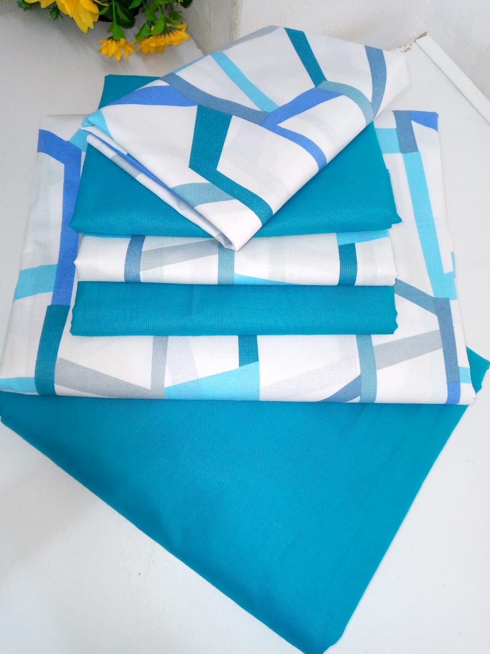 6pc fitted bedsheets 1flat,1fitted bedsheets 4pillow cases  6*77*8