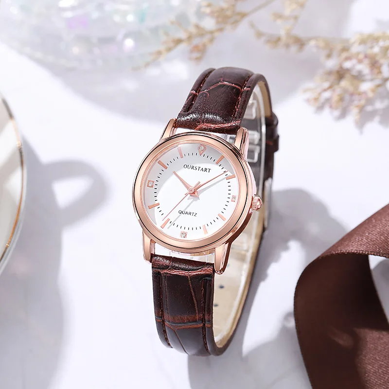 New Arrivals Couple Watches Men's and Women's Quartz Watches Leather Straps Belt Watch Student Valentine Gift Luxury Clock Quartz Wristwatch for Women Couple Gift Daily Decoration