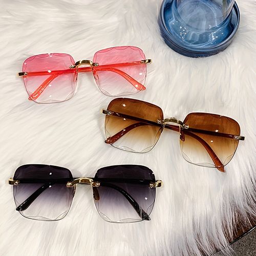 Sunglasses New Square Rimless Women's Sunglasses With Box Fashion Gradient Lenses UV400 Brand Sun glasses Lady Vintage Alloy Legs Classic Designer Shades Women's Fashion Accessories