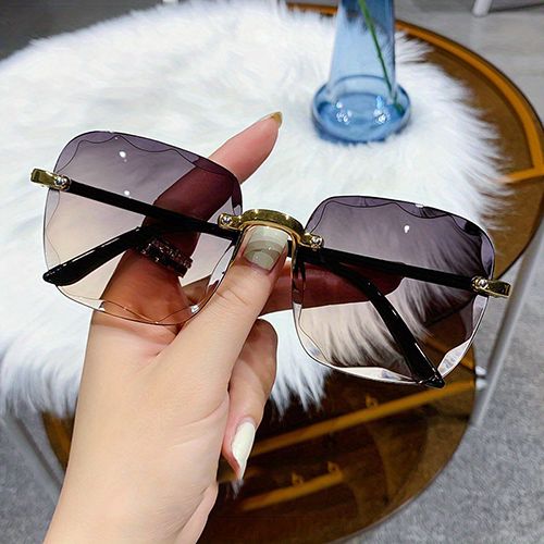 Sunglasses New Square Rimless Women's Sunglasses With Box Fashion Gradient Lenses UV400 Brand Sun glasses Lady Vintage Alloy Legs Classic Designer Shades Women's Fashion Accessories