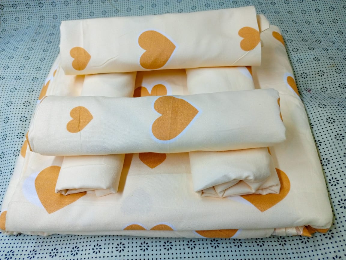 6pc set  bedsheets 6*7 (2 Bed sheets, 4 pillow cases)