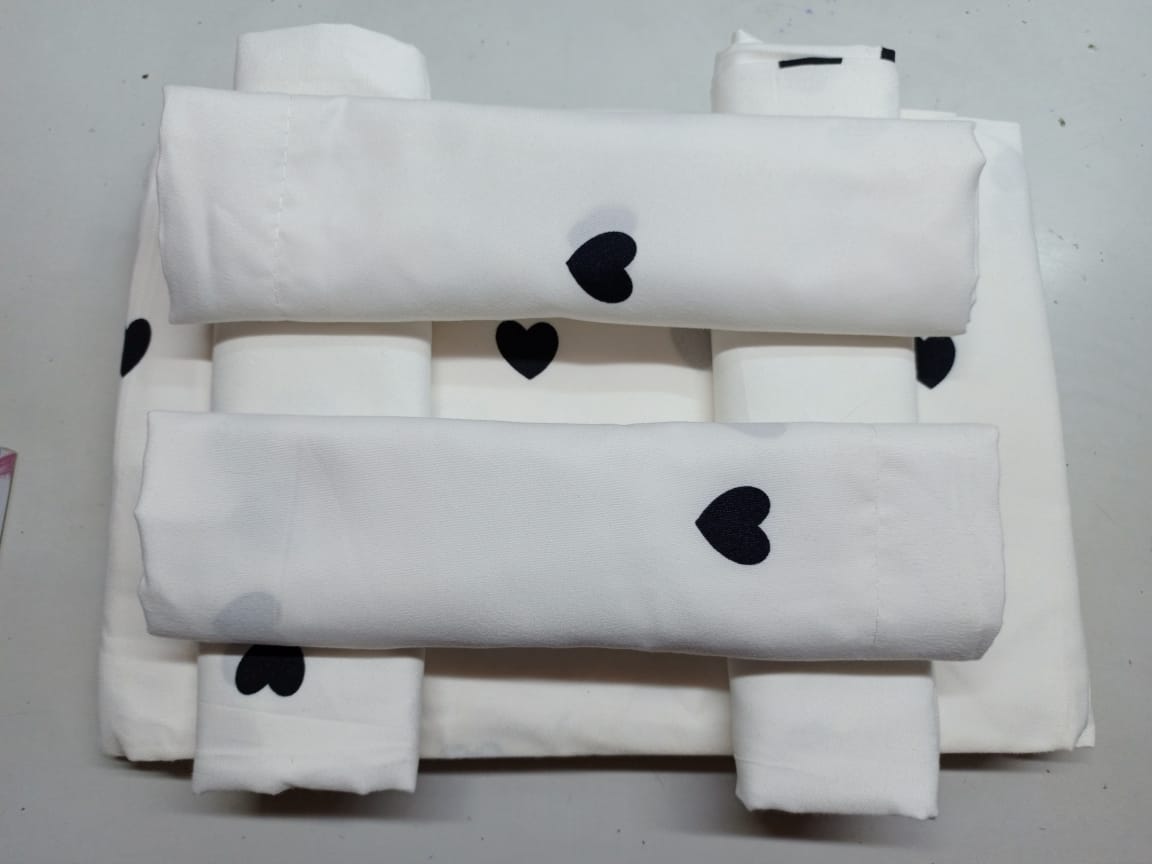 6pc set  bedsheets 6*7 (2 Bed sheets, 4 pillow cases)