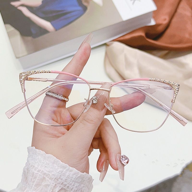 New Fashion Cat Eye Eyeglasses Frame Tide Luxury Unisex Glasses Students Anti-blue Light Myopia Glasses Shiny Flat Eyewear ﻿