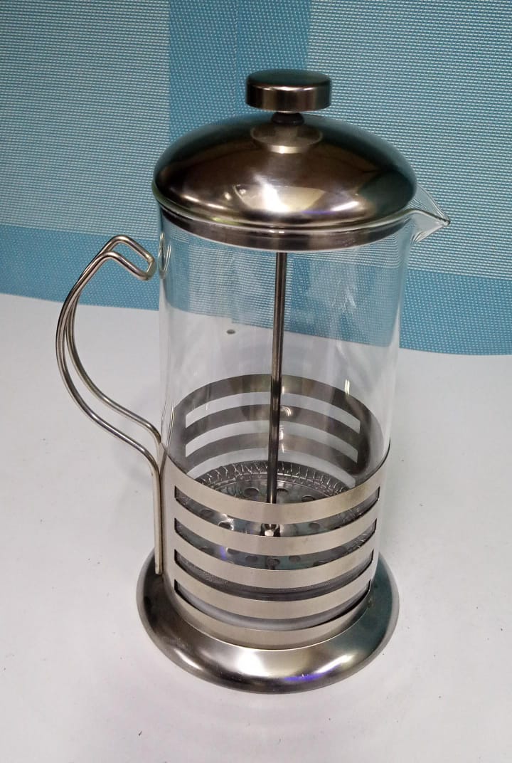 French Press coffee maker /tea maker stainless steel. t will brew delicious coffee and features a borosilicate heat-resistant beaker with a stainless steel plunger mechanism. This Coffee Plunger is an