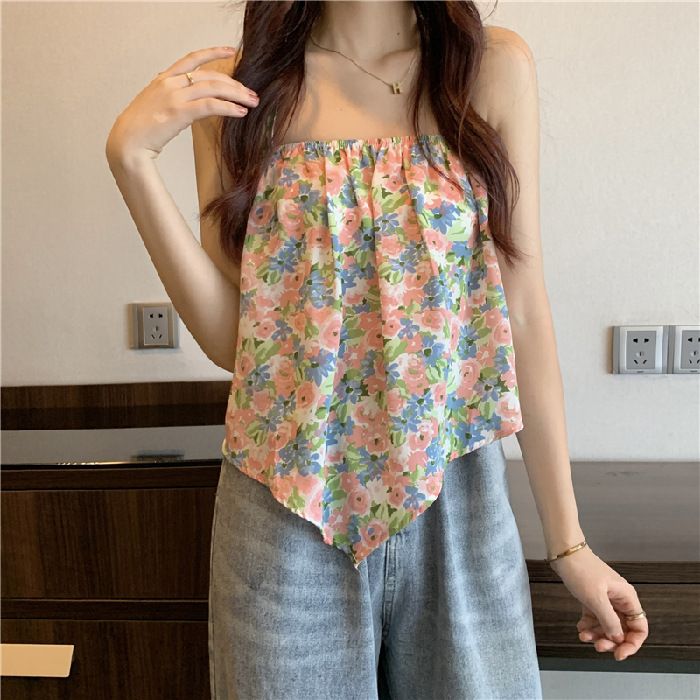 Floral hanging neck small camisole undershirt female inner summer 2024 new loose design sense niche outside wear top tide