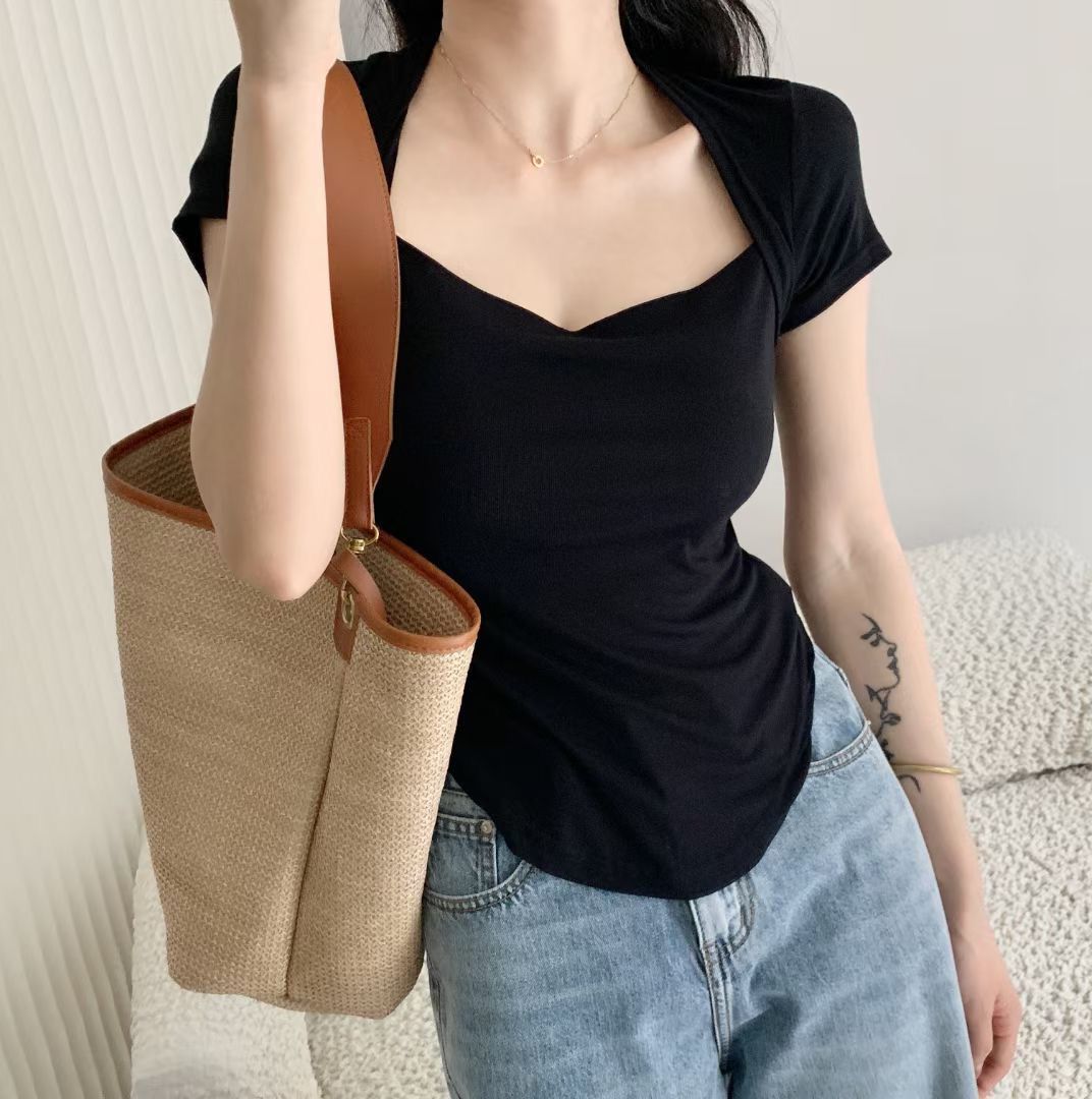 2pcs French niche design sense exposed collarbone square neck short-sleeved T-shirt female summer 2024 new tide cool sweet spicy girl tops